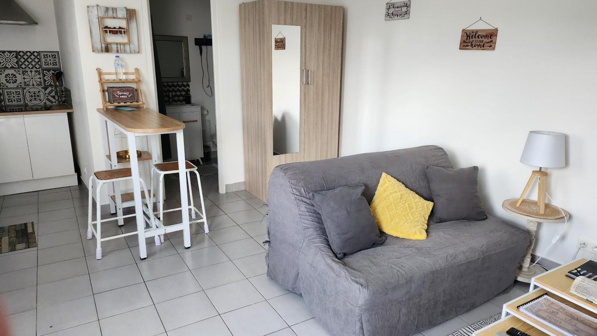 Joli Studio En Centre Ville Faremoutiers المظهر الخارجي الصورة