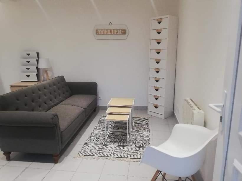 Joli Studio En Centre Ville Faremoutiers المظهر الخارجي الصورة